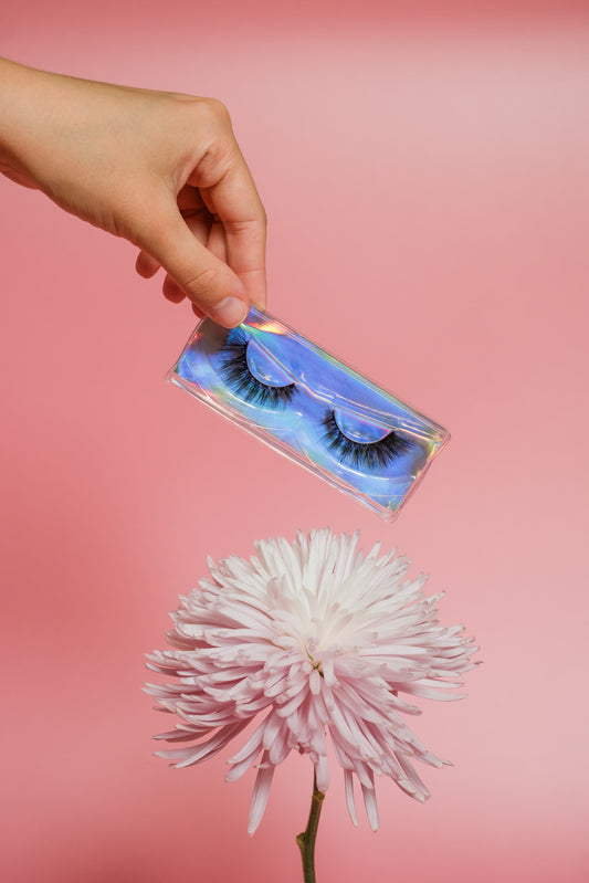 Luna – Dreamy Volume Lashes (M)